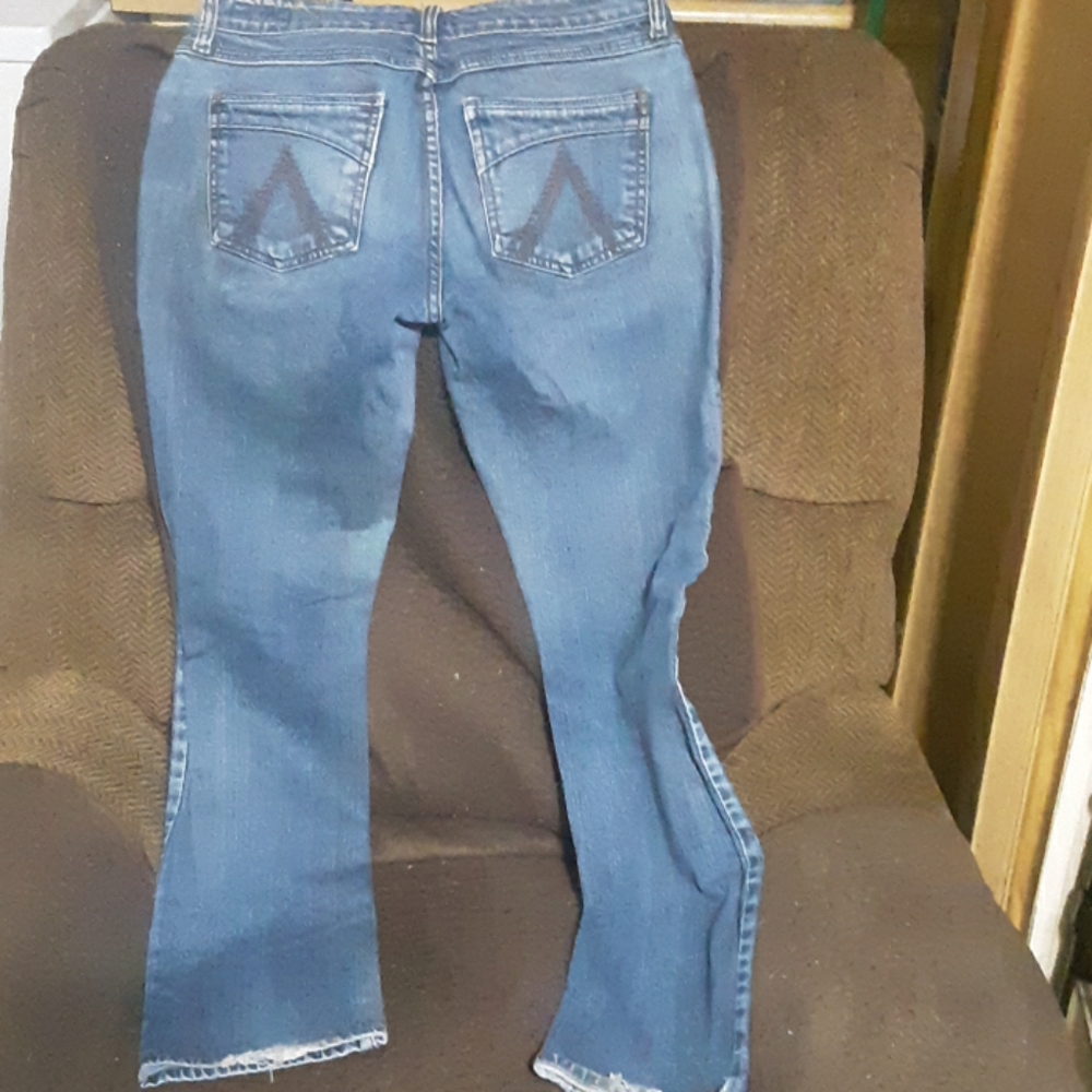 🦄 5/$25 Delia Morgan jeans